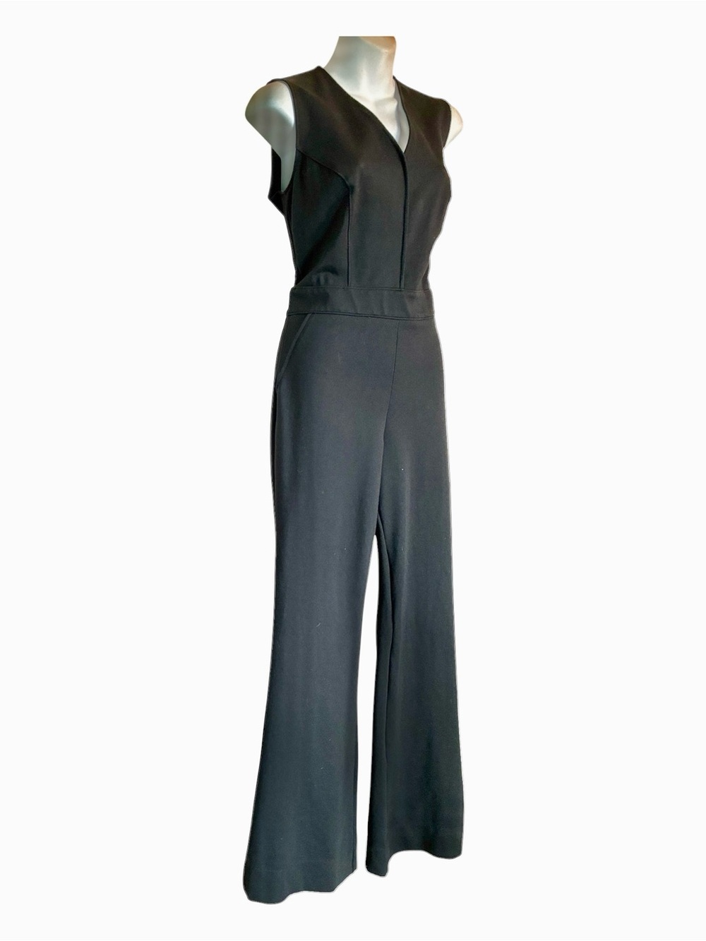 Spanx Perfect Shaping jumpsuit women's S, Black V-Neck back zip sleeveless euc